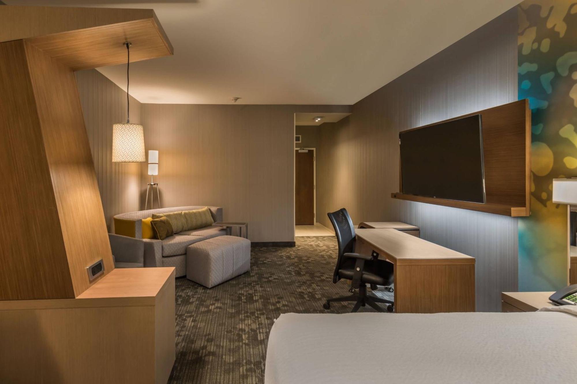 Courtyard By Marriott Reno Downtown/Riverfront Exterior photo